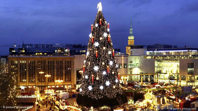 Größter Weihnachtsbaum in Deutschland Dortmund Weihnachtsmarkt